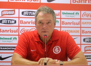 Abel Braga concede entrevista coletiva (Foto: Paula Menezes/GLOBOESPORTE.COM) Abel Braga concede entrevista coletiva (Foto: Paula Menezes/GLOBOESPORTE.COM)