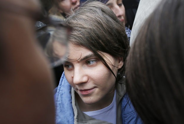 G Governo Da R Ssia Quer Dividir As Pussy Riot Diz Integrante