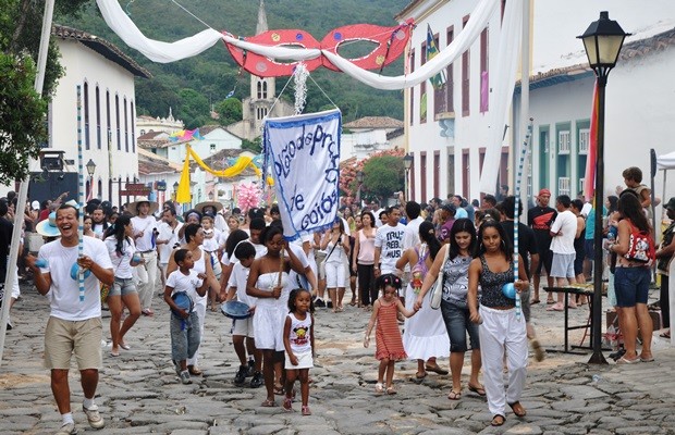 Bloco promete alegrar os foliões pelas ruas da cidade histórica (Foto: Alexandre Carvazan/Divulgação)
