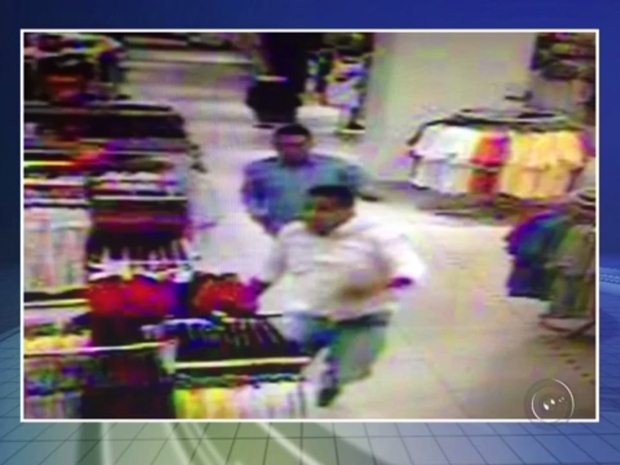 G1 Vídeo Mostra Fuga De Suspeitos De Tentarem Assaltar Loja Em Shopping Notícias Em Rio 