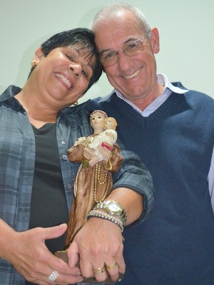 Ana Alice pediu a Santo Antônio para casar com Luiz (Foto: Thomaz Fernandes / G1)