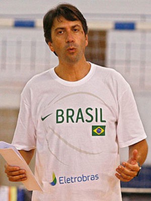 Luiz Cláudio Tarallo basquete técnico seleção feminina (Foto: Divulgação / CBB)