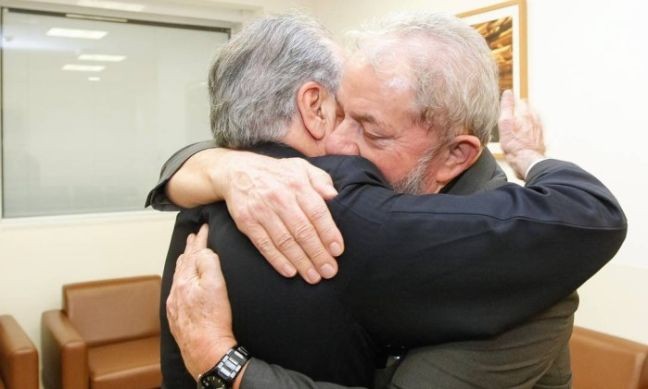 http://s2.glbimg.com/b8wg_dzux4zltkBpd7tOct5WLpo=/i.glbimg.com/og/ig/infoglobo1/f/original/2017/02/06/lula_e_temer.jpg