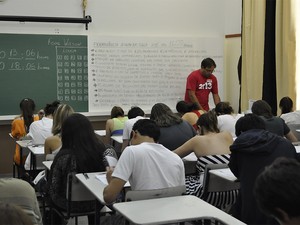 Aplicação de provas do vestibular da Unicamp em uma das salas do Colégio Liceu Salesiano em Campinas  (Foto: Fernando Pacífico / G1 Campinas)