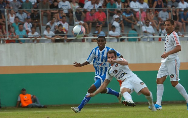 Jefferson Maranhão, na vitória do Avaí sobre o Camboriú (Foto:  Marcos Porto/ Agência RBS)