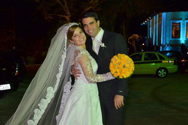 Bárbara Borges e Pedro Delfino (Foto: Felipe Panfili e Leo Marinho/Agnews)