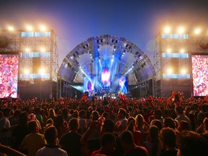 Primeira noite do Planeta Atlântida tem shows do Charlie Brown Jr, Claudia Leitte, Planet Hemp e Naldo (Foto: Jefferson Bernardes/Divulgação) Primeira noite do Planeta Atlântida tem shows do Charlie Brown Jr, Claudia Leitte, Planet Hemp e Naldo (Foto: Jefferson Bernardes/Divulgação)