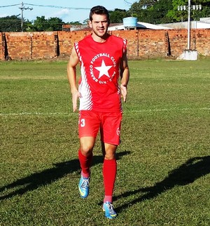 Marcelo Felber, zagueiro do Rio Branco-AC (Foto: Duaine Rodrigues)
