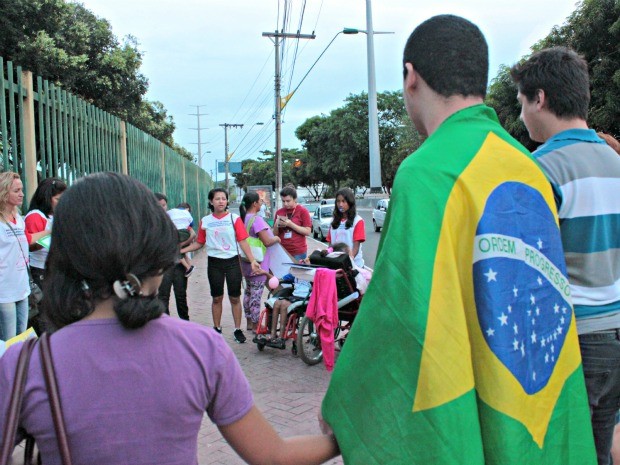 Familiares relatam dificuldades para reabilitação das crianças com necessidades especiais no Amazonas (Foto: Adneison Severiano G1/AM)