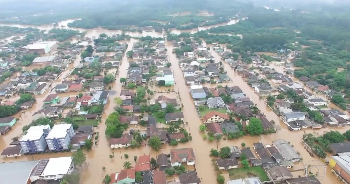 Enchentes no Rio Grande do Sul fazem 490 famílias saírem de casa - Globo.com
