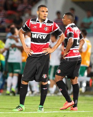 Néris Santa Cruz (Foto: Marlon Costa / Pernambuco Press) Néris Santa Cruz (Foto: Marlon Costa / Pernambuco Press)