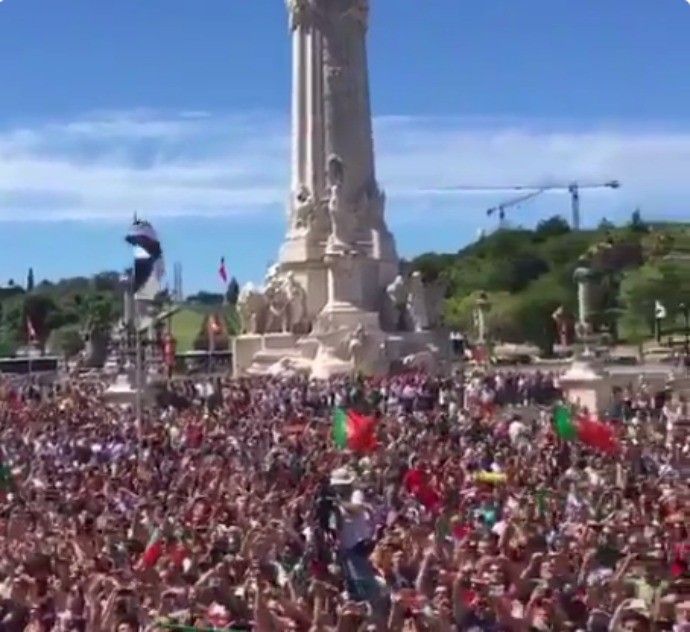 Cristiano Ronaldo Grava Festa Portuguesa Pela Eurocopa Nas Ruas De Lisboa Blog Brasil Mundial