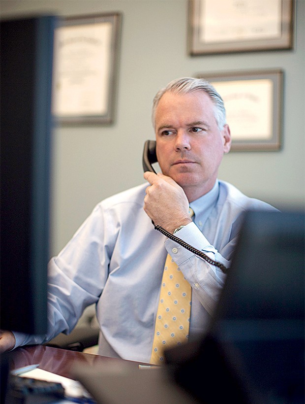 DINHEIRO Sean McKessy em seu escritório. “Com incentivo financeiro, as pessoas trazem informações” (Foto: Jose Saenz via The New York Times)