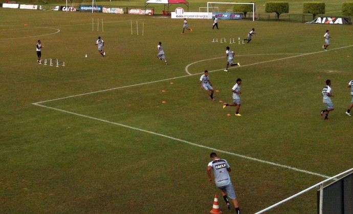 Treino do Vitória (Foto: Thiago Pereira) Treino do Vitória (Foto: Thiago Pereira)