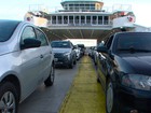 Motoristas esperam até 3h em fila para embarcar no ferry em Itaparica