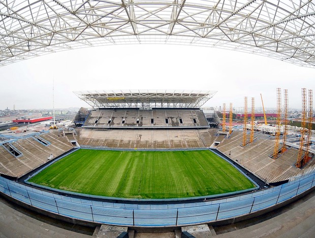 obras acabamento estádio Itaquerão Corinthians (Foto: Marcos Ribolli / Globoesporte.com)