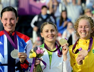 Yane, medalha de Bronze no Pentatlo (Foto: AFP)