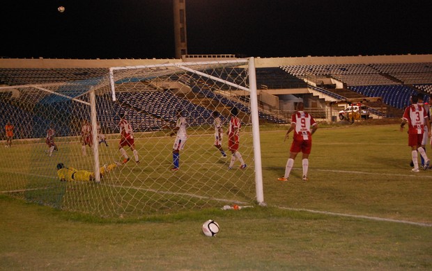 Queimadense x Esporte de Patos, Amigão (Foto: Silas Batista / Globoesporte.com/pb) Queimadense x Esporte de Patos, Amigão (Foto: Silas Batista / Globoesporte.com/pb)