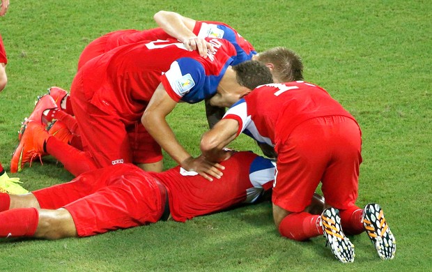 Brooks Comemora gol dos Estados Unidos contra Gana (Foto: Agência Reuters)