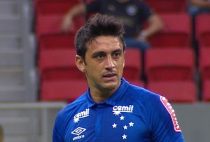 Robinho Cruzeiro; Mané Garrincha  (Foto: Reprodução/ TV Globo Minas)