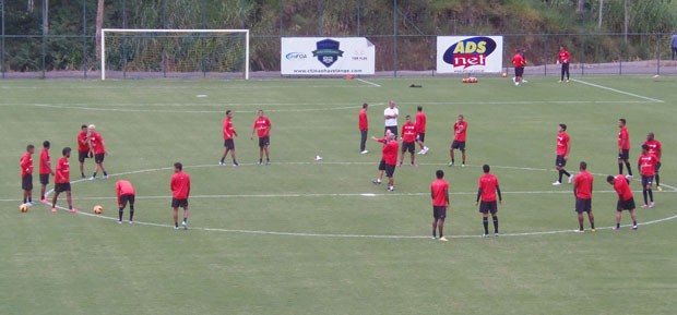 Flamengo treina em Pinheiral. (Foto: Fair Play Assessoria)