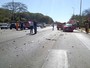 Acidente com três carros deixa três feridos e fecha Eixão Sul, em Brasília