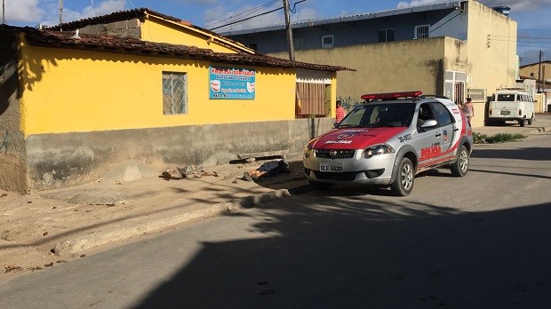 G1 Homem é Morto A Tiros Próximo A Escola No Tabuleiro Em Maceió