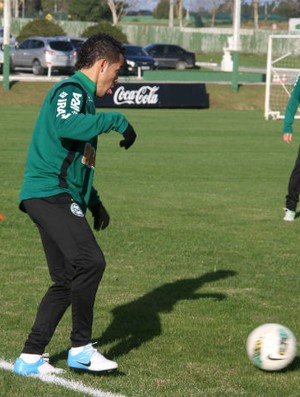 Rafinha será poupado durante a semana no Coritiba (Foto: Gabriel Hamilko / GloboEsporte.com)