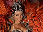 Musas do carnaval paulista exibem curvas em desfile de fantasias