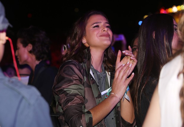 Bruna Marquezine curtindo show da banda The XX (Foto: Iwi Onodera e Manuela Scarpa/Brazil News)