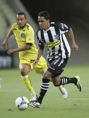 Ceará x Treze Copa do Nordeste Castelão (Foto: Bruno Gomes/Agência Diário)