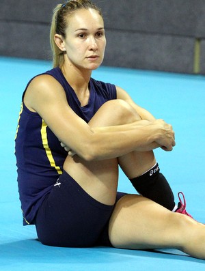 Fernandinha durante treino do Campinas (Foto: Felipe Christ / Amil)