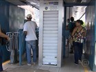 Usuários de ônibus não conseguem comprar passagem em Goiânia (GO)