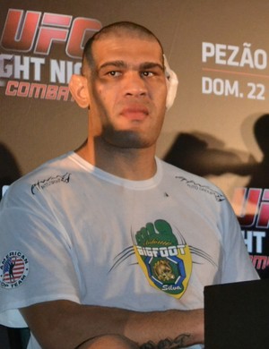Antônio Pezão, em coletiva após o UFC Porto Alegre (Foto: Marcelo Barone)
