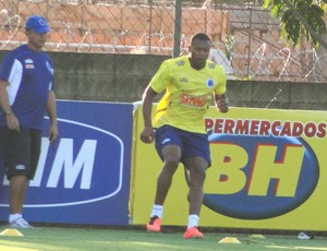 Julio Baptista Treino Cruzeiro (Foto: Marco Antônio Astoni)