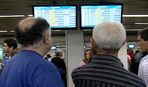 G Chuva Provoca Cancelamentos E Atrasos No Aeroporto De Vit Ria