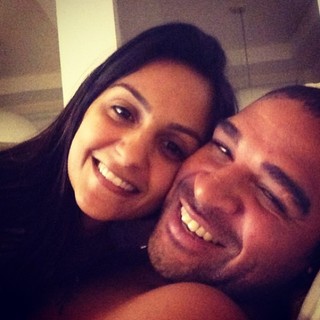 Adriano com a namorada, Renata Fontes (Foto: Instagram/ Reprodução)