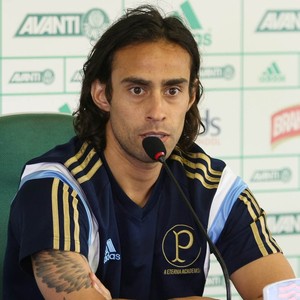 Verdão tem 11 indefinições no elenco, e Valdivia lamenta: 