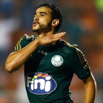 Henrique assina com Tigres-MEX, mas prazo expira; Brasil volta a ser opção