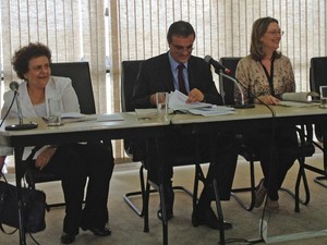 Ministros Eleonora Menicucci (Políticas para Mulheres), José Eduardo Cardozo (Justiça) e Maria do Rosário (Direitos Humanos) durante anúncio do Plano Nacional contra o Tráfico de Pessoas (Foto: Amanda Lima / G1)