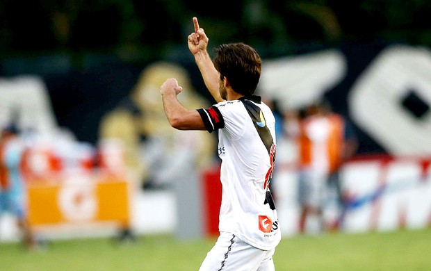 Juninho gesticulando torcida Sport jogo Vasco (Foto: Márcio Mercante /Ag. O Dia)