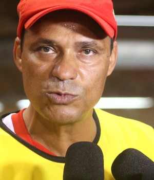 Everton Goiano, técnico do Rio Branco (Foto: João Paulo Maia)