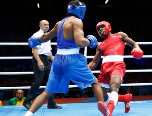 Julio la Cruz Peraza e Yamaguchi Falcao Florentino, Brasil x Cuba, Boxe (Foto: Agência Reuters)