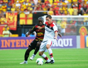 Sport x Atlético-GO (Foto: Aldo Carneiro / Pernambuco Press)