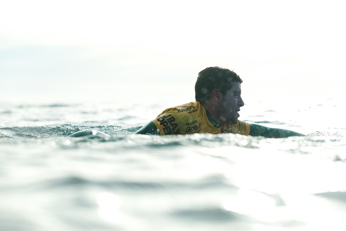 Adriano de Souza, o Mineirinho, em ação na 3ª fase da etapa de Jeffreys Bay (J-Bay) Mundial de Surfe (Foto: WSL / Cestari) Adriano de Souza, o Mineirinho, em ação na 3ª fase da etapa de Jeffreys Bay (J-Bay) Mundial de Surfe (Foto: WSL / Cestari)