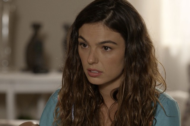 Isis Valverde é a Ritinha de 'A força do querer' (Foto: Reprodução)
