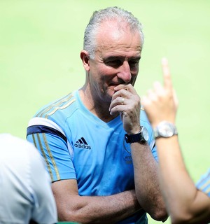 Sem Henrique, Dorival busca ataque alternativo para enfrentar o Bahia