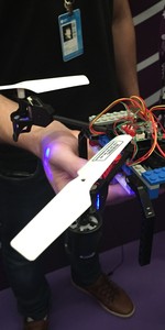 Hacker quer drone de Lego com android (Bruno Araujo / G1)
