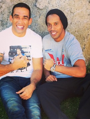 Fabricio Werdum encontra Ronaldinho Gaúcho (Foto: Instagram)