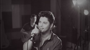 Renato Vianna Campeao Do The Voice Brasil Lanca As Ineditas Acucar E Fim De Tarde Musica Gshow gshow globo